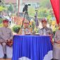 Pj. Bupati Lampung Barat, Nukman secara resmi luncurkan maskot dan jingle Pilkada Lampung Barat 2024. Foto: Haeruel Abadi, Kabarindonesia.co