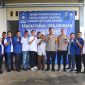 Kapolres Tulang Bawang, AKBP James H. Hutajulu berfoto bersama fungsionaris Partai Amanat Nasional (PAN) kabupaten setempat setelah melakukan silaturahmi dalam program Pojok Pilkada. Foto: Andi Rahman, Kabarindonesia.co