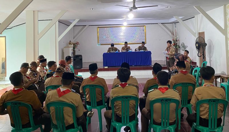 Pengurus Pramuka Kwartir Cabang Pesisir Barat melakukan Rapat Koordinasi Umum jelang HUT Pramuka ke-63 pada Jum'at (3/5/2024). Tag: Rapat Koordinasi, Kwartir Cabang, Pramuka, Pesisir Barat, HUT Pramuka