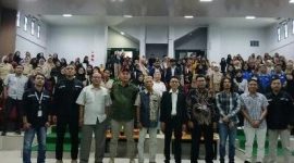 Pemateri dan peserta Diskusi Terbuka UUPA di IAIN Curup berfoto bersama setelah acara pada Senin (6/5/2024). Foto: M. Razik Fidraini, Kabarindonesia.co