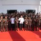 Jaksa Agung RI, ST Burhanuddin berfoto bersama jajaran Kejati Sumsel, Kejari PALI, dan Kejari Muara Enim pada Selasa (7/5/2024). Foto: RPS, Kabarindonesia.co