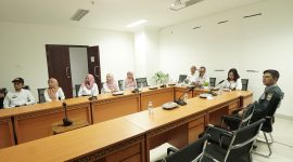 Asisten II Kabupaten Pesisir Barat, Zukri Amin pimpin rakor dalam rangka persiapan Pesisi Barat menghadapi World Surf League Krui Pro 2024 pada Rabu (8/5/2024). Foto: Joni Irawan, Kabarindonesia.co