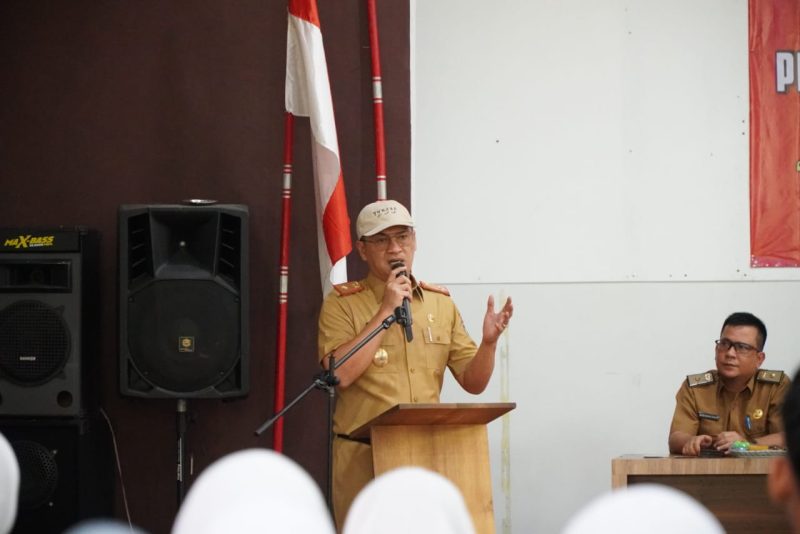 Novriwan Jaya membuka Pelatihan Wawasan Kebangsaan Dalam Kesadaran Bela Negara Bagi Pelajar SMA / Sederajat yang berlangsung di Wisma Asri, Tiyuh Tirta Makmur.