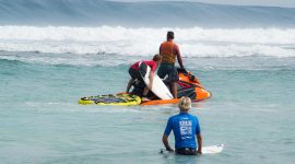 Karena Cuaca buruk Panitia WSL Krui Pro, terpaksa harus menghentian pertandingan