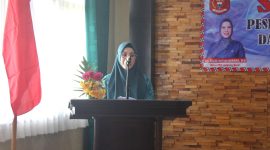 Zelda Naturi Nukman meminta kader PKK untuk terlibat dalam menurunkan kasus stunting antara lain dengan cara mengedukasi masyarakat.