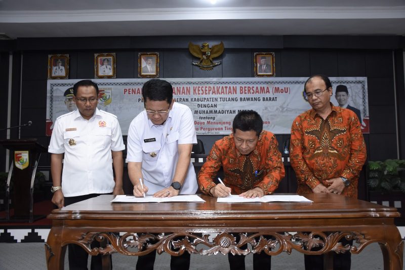 Penandatanganan Kesepakatan Bersama, Pj. Bupati Tubaba dengan Universitas Muhammadiyah Metro