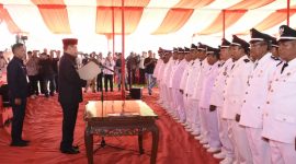 M. Firsada Mengukuhkan Perpanjangan Masa Jabatan Kepalo Tiyuh se-Tubaba